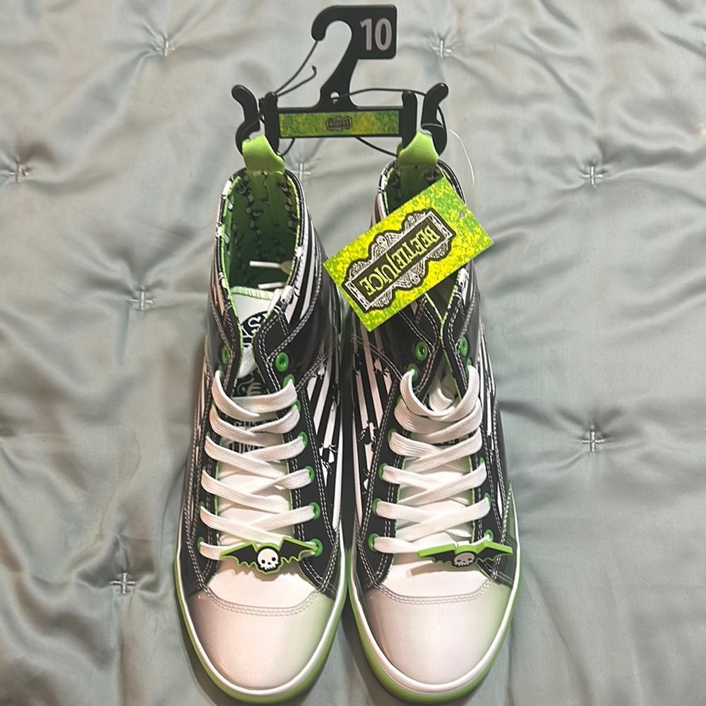 BEETLEJUICE Black and Green High-Top Sneakers